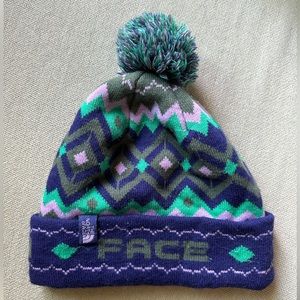 The North Face - Kid’s Beanie - Great condition!